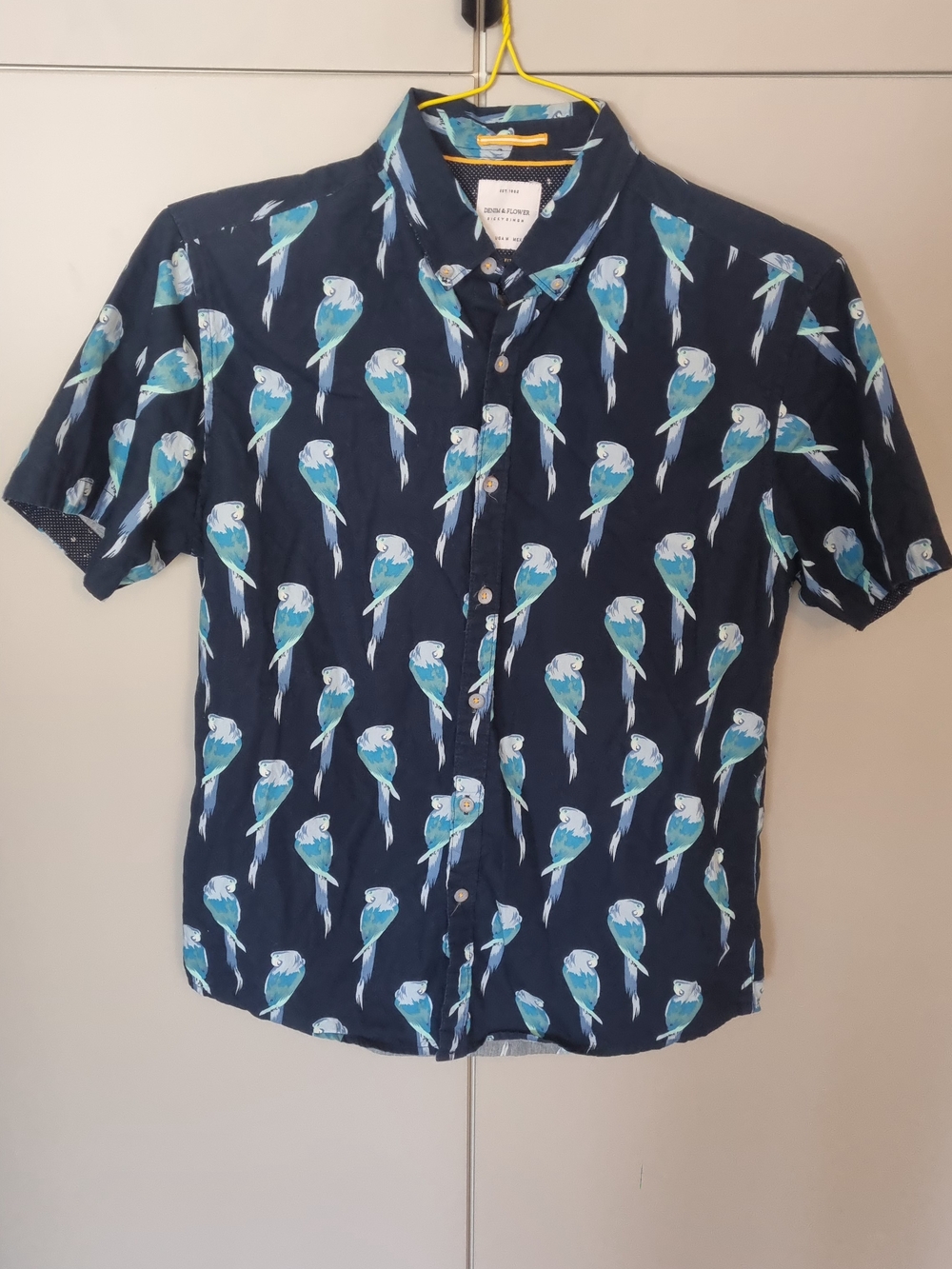 Denim & Flower Navy Short-Sleeve Parrot Print Button-Down Shirt